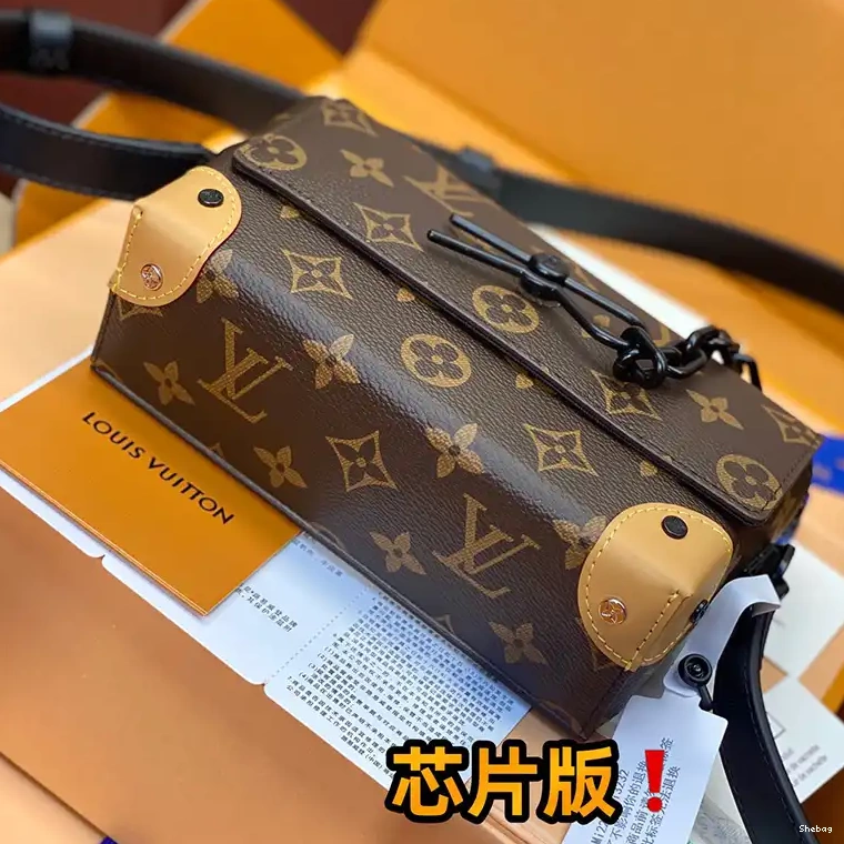 2406YA0182 LV Bags 0722